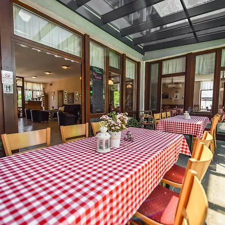 Guest house Platan Dunajska Streda