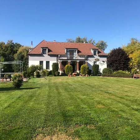 Platan * Dunajská Streda